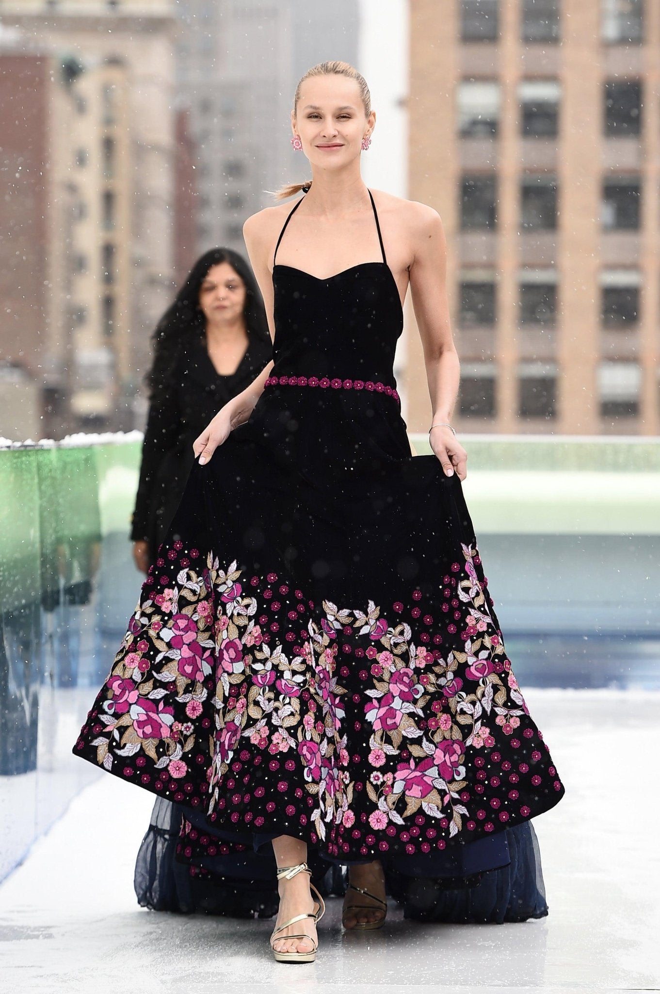 Indian Clothes USA | Lehengas, Sarees & Dresses Online RAAS Raas Indian Clothes USA | Lehengas, Sarees & Dresses Online RAAS Raas