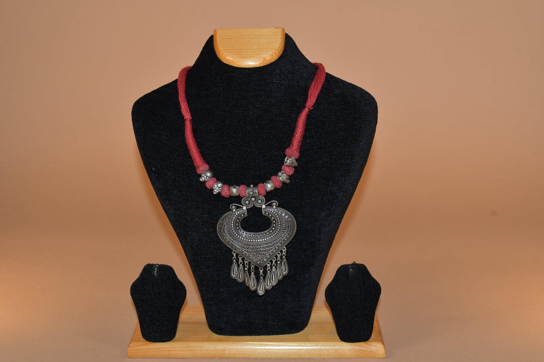 Armor Red Heart Necklace - Raas