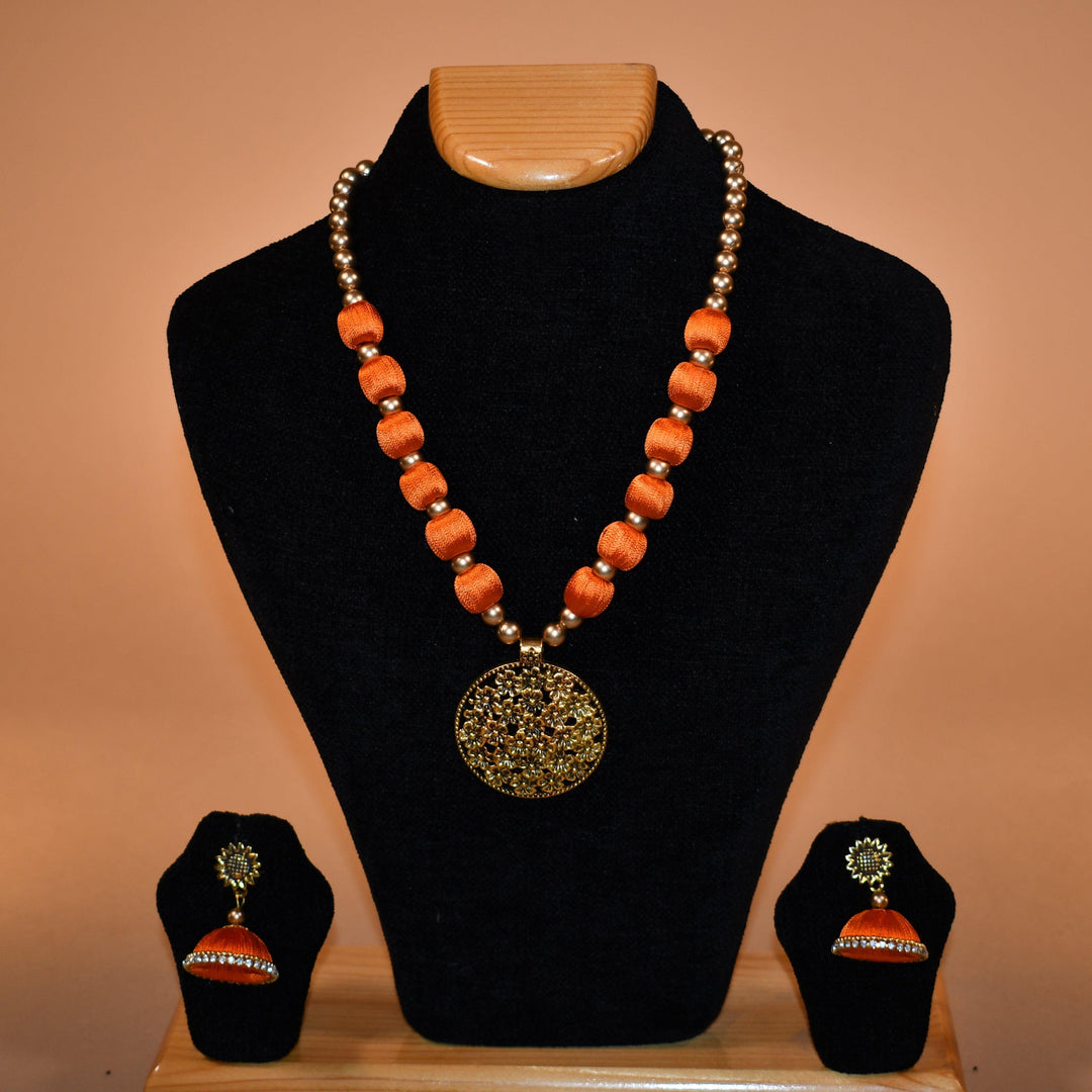 Beaded Neckplace Set with Patterns - Raas