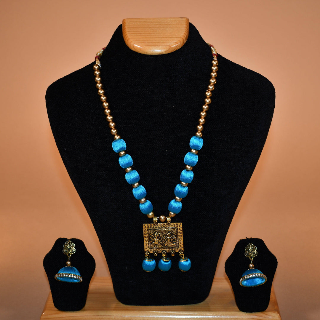 Light Blue Necklace Set