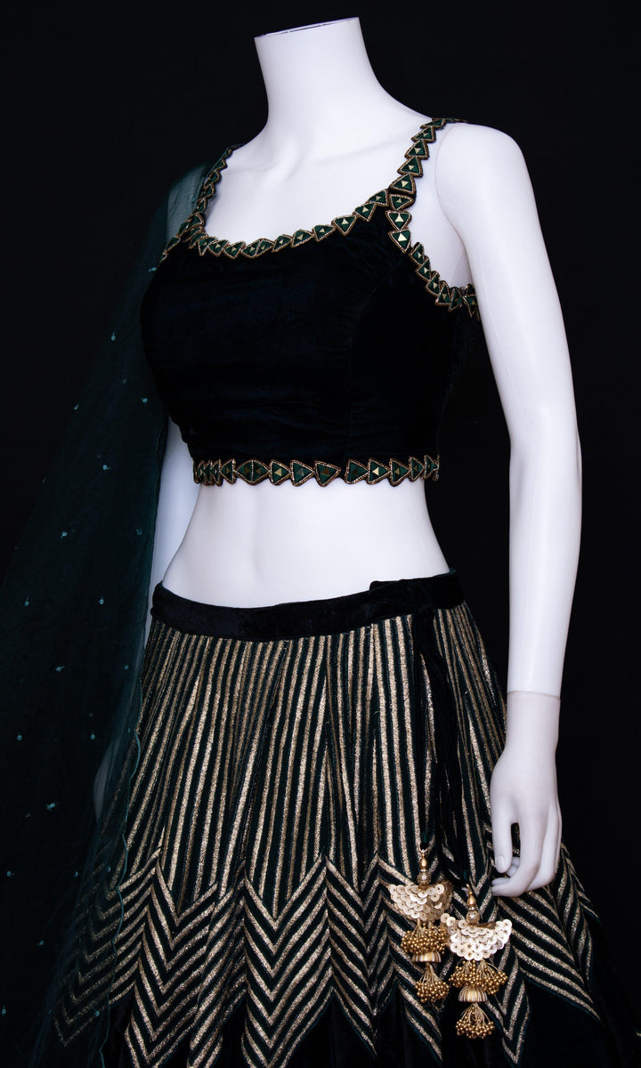 CC3246 - sarees and lehenga