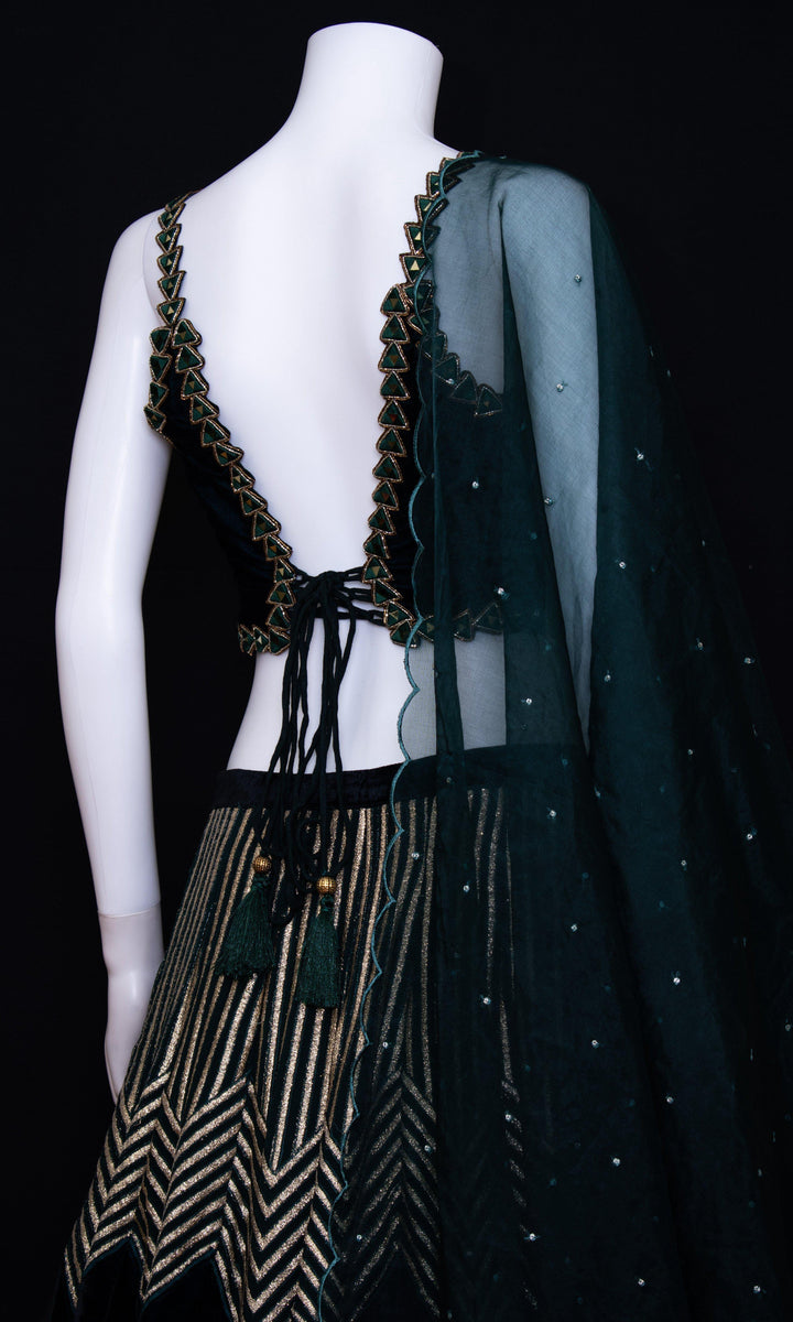 CC3246 - sarees and lehenga