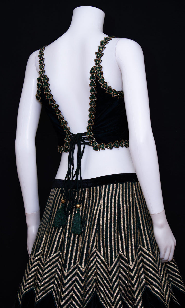 CC3246 - sarees and lehenga