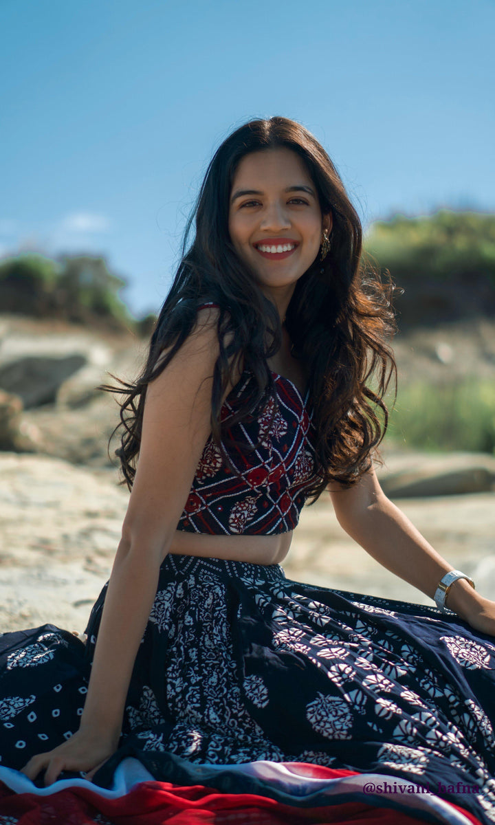 CC3251 - sarees and lehengas