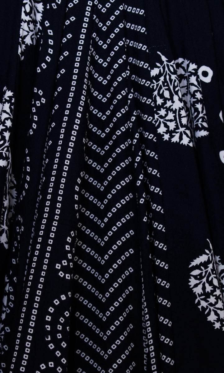 CC3251 - sarees and lehengas