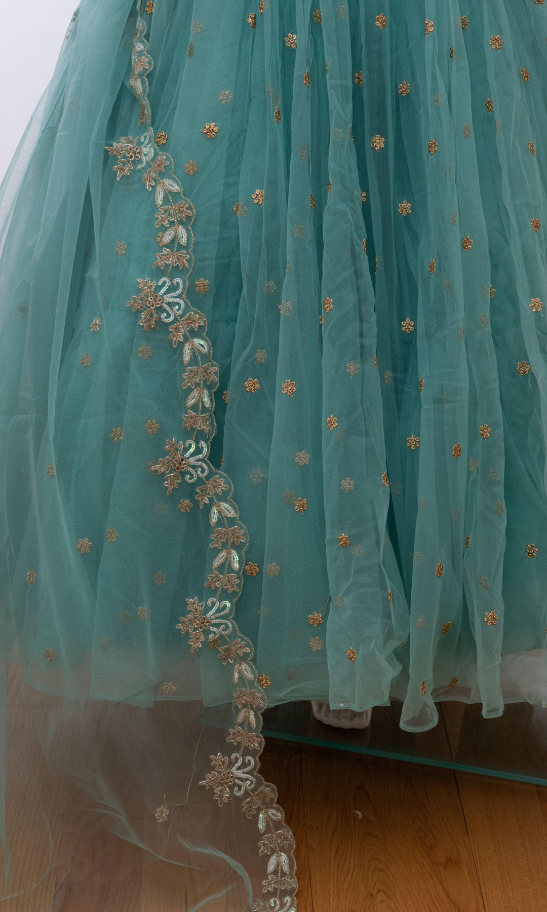 AG1436 - ANARKALI & GOWN