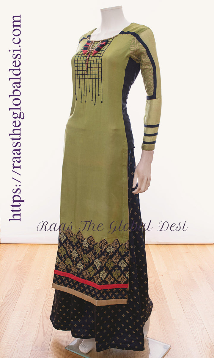 AG1421 - ANARKALI & GOWN