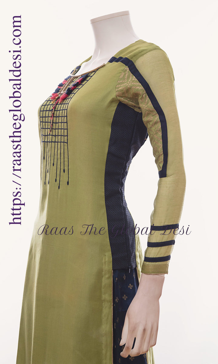 AG1421 - ANARKALI & GOWN