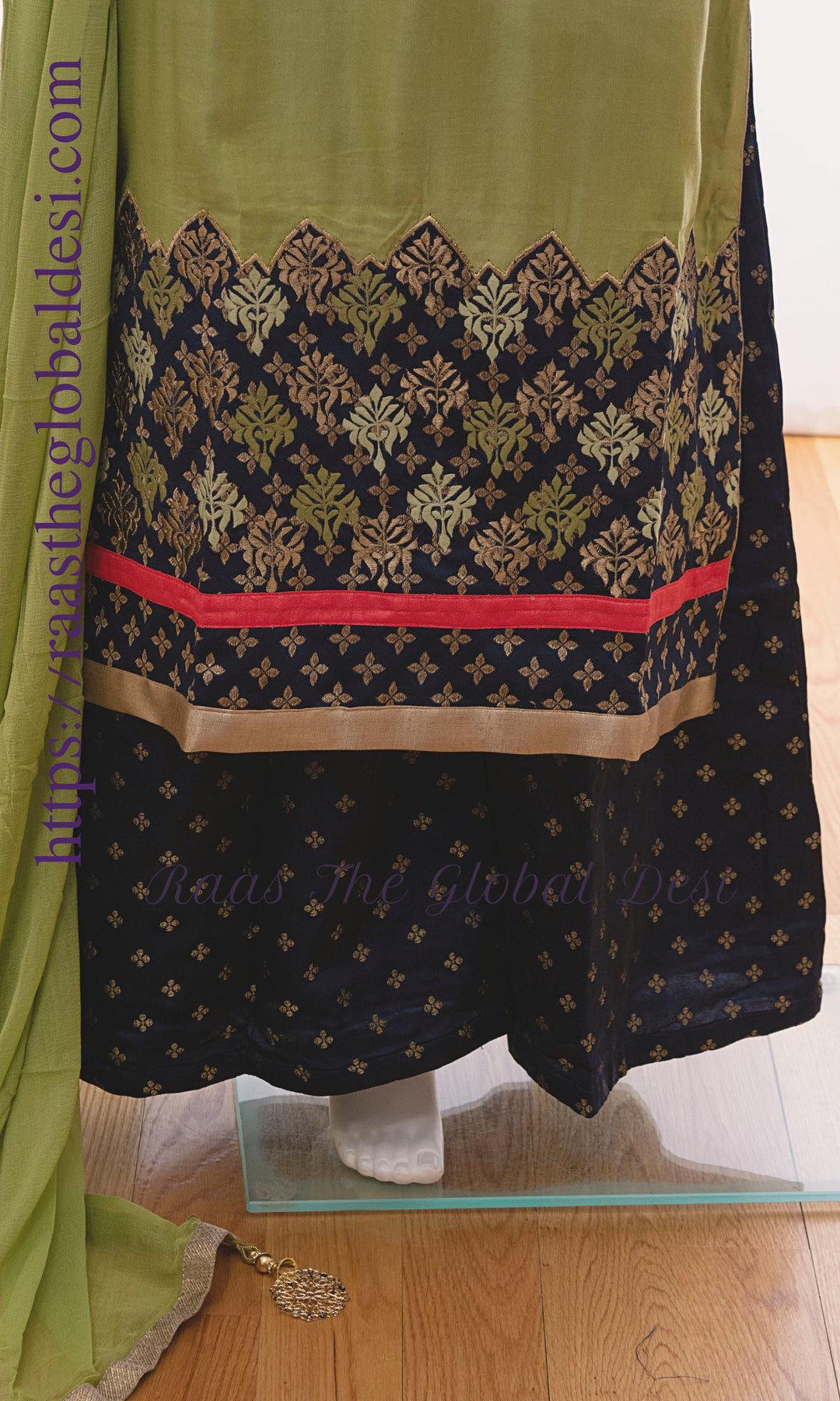 AG1421 - ANARKALI & GOWN