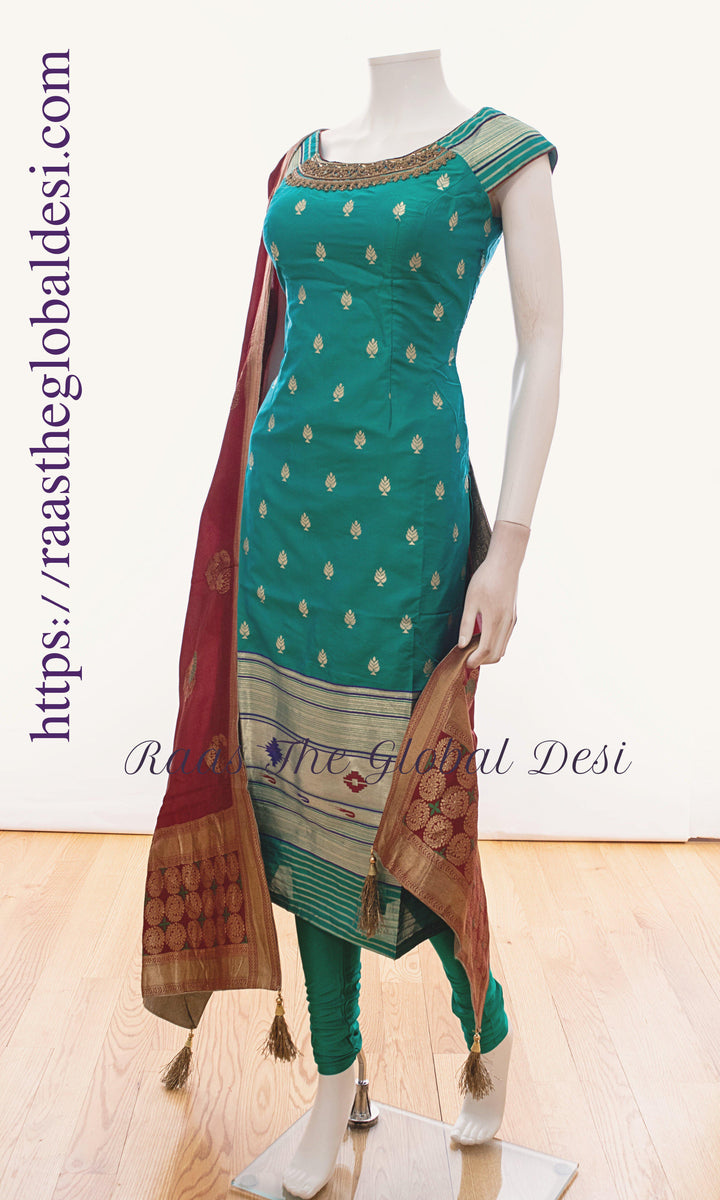 AG1420 - ANARKALI & GOWN