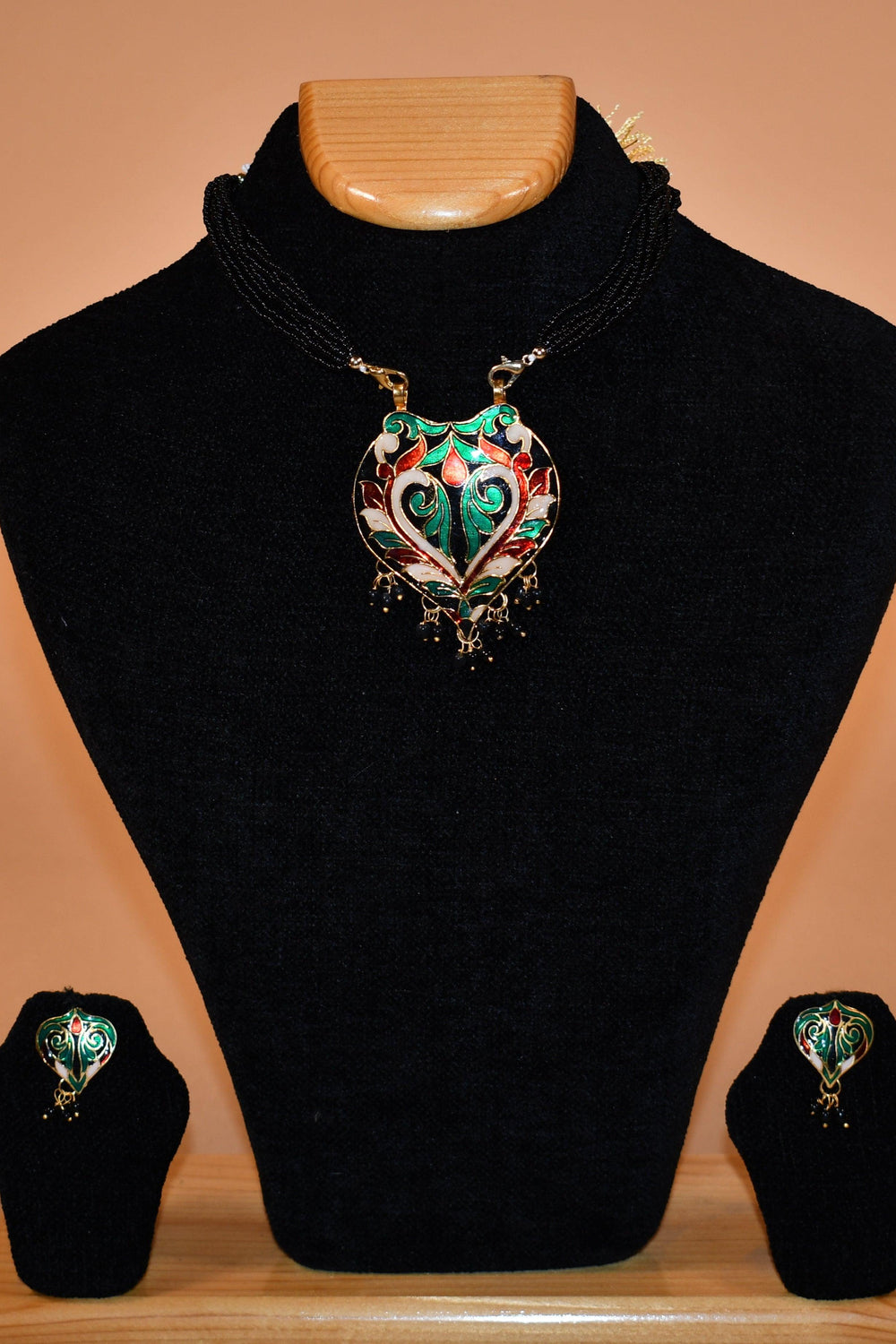 Amour Radiance Heart Necklace Set FASHION JEWELRY RAAS