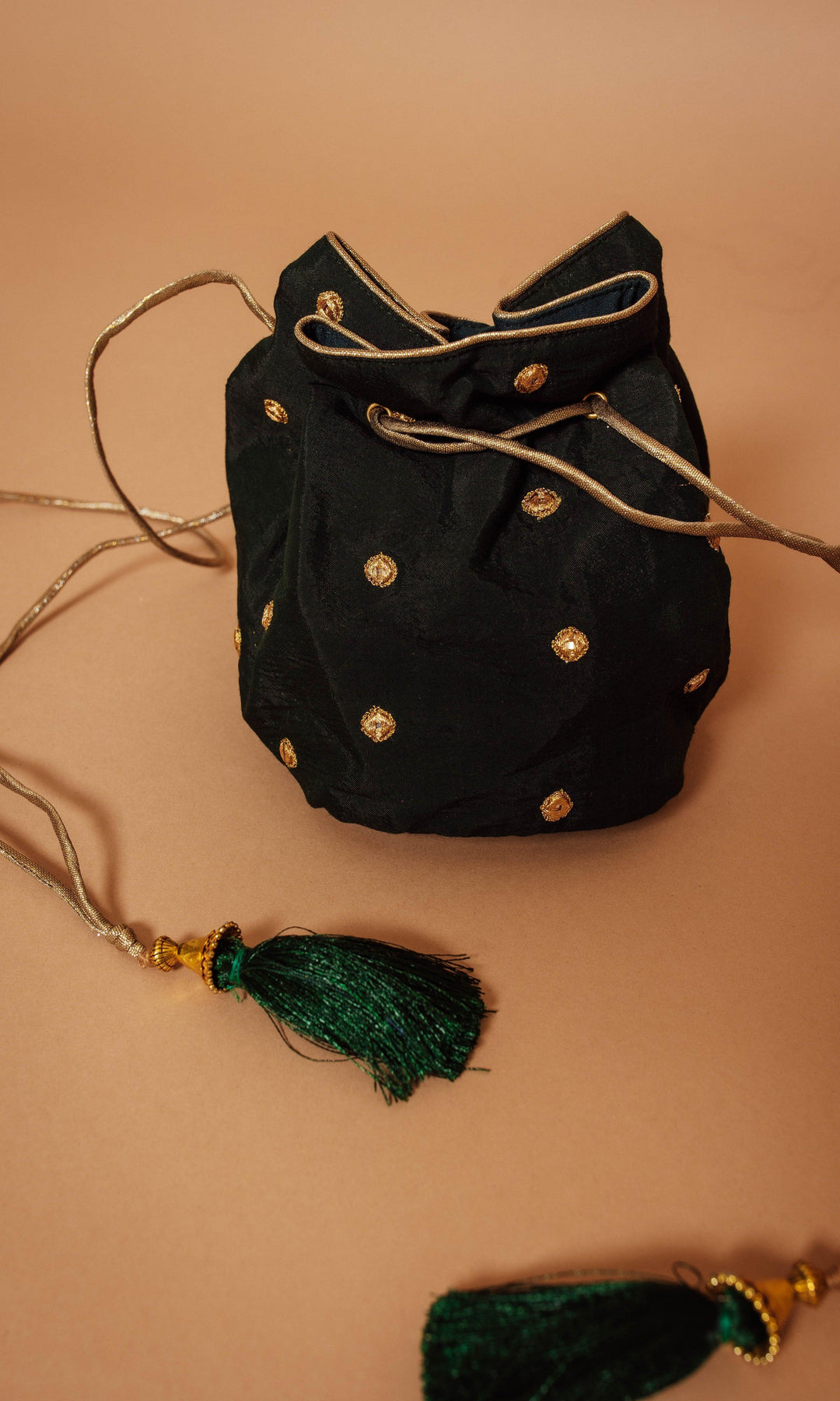 GREEN POTLI BAG WITH MIRROR WORK - Raas