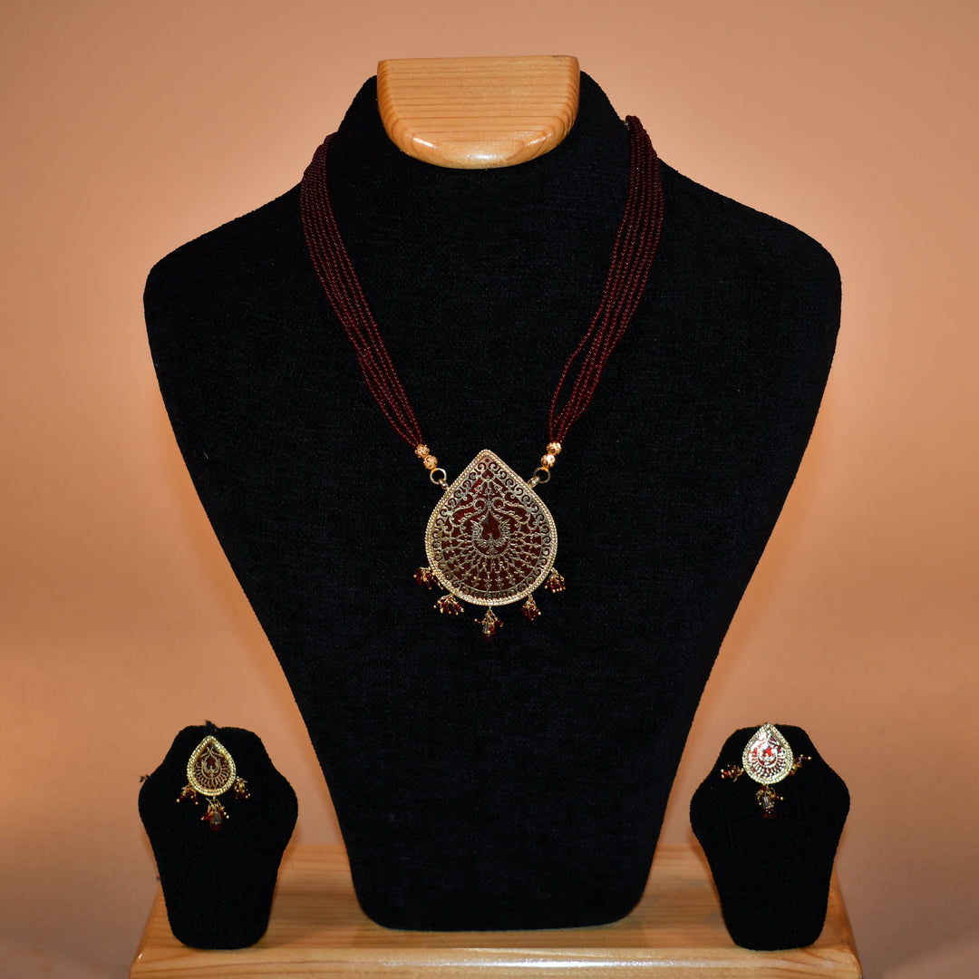 Brown Tear Drop Necklace Set