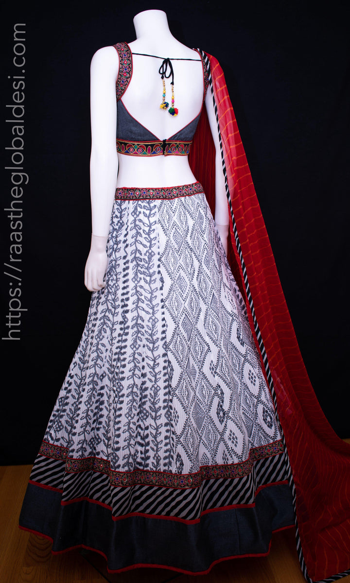 CC3145-[black_lehenga_choli]-[black_chaniya_choli]-[black_lehengas]