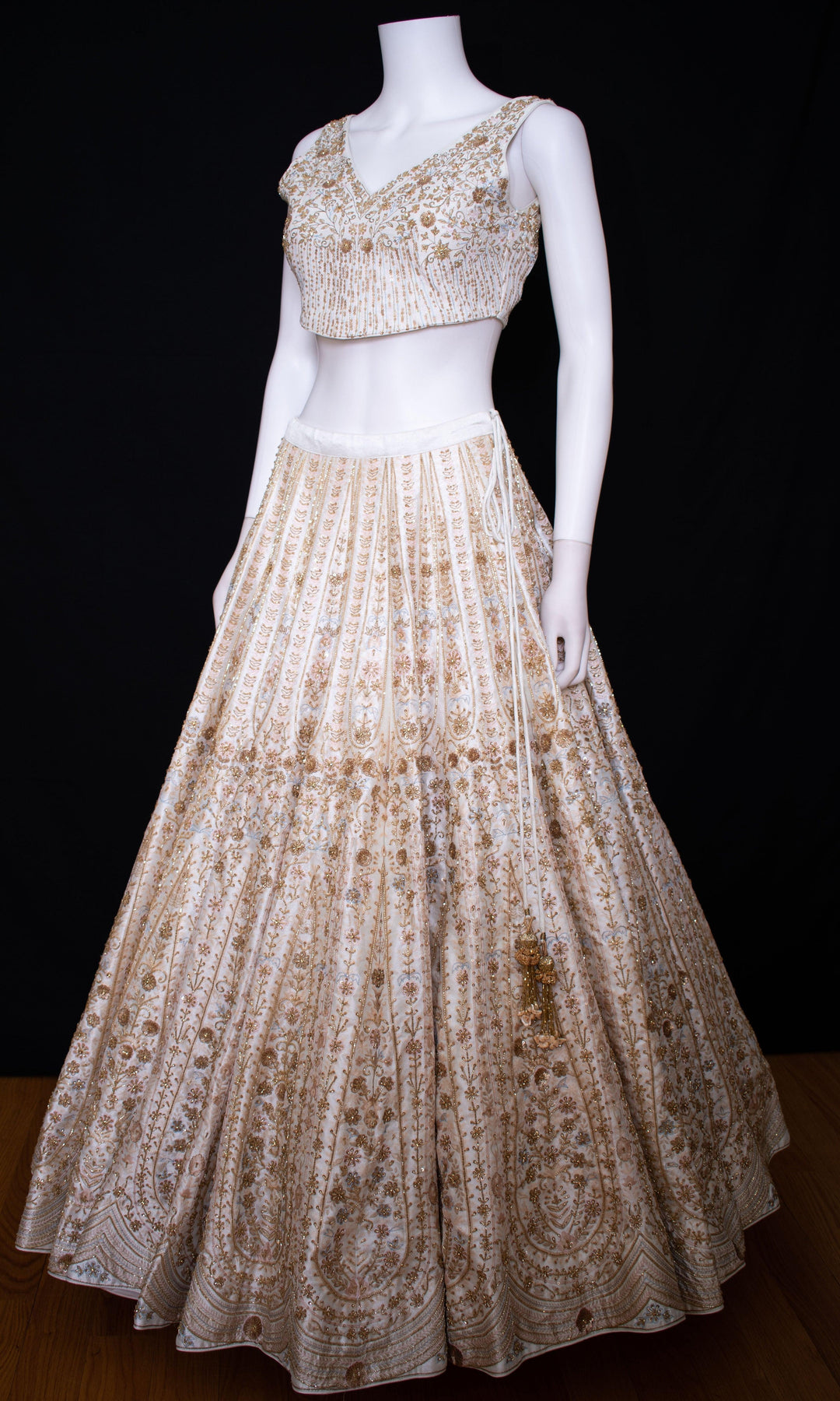 Kiara-[LEHENGAS]-[BRIDAL_LEHENGAS]-Raas