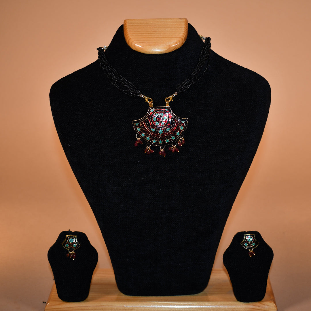 Classy Black Multi Beaded Necklace Set 