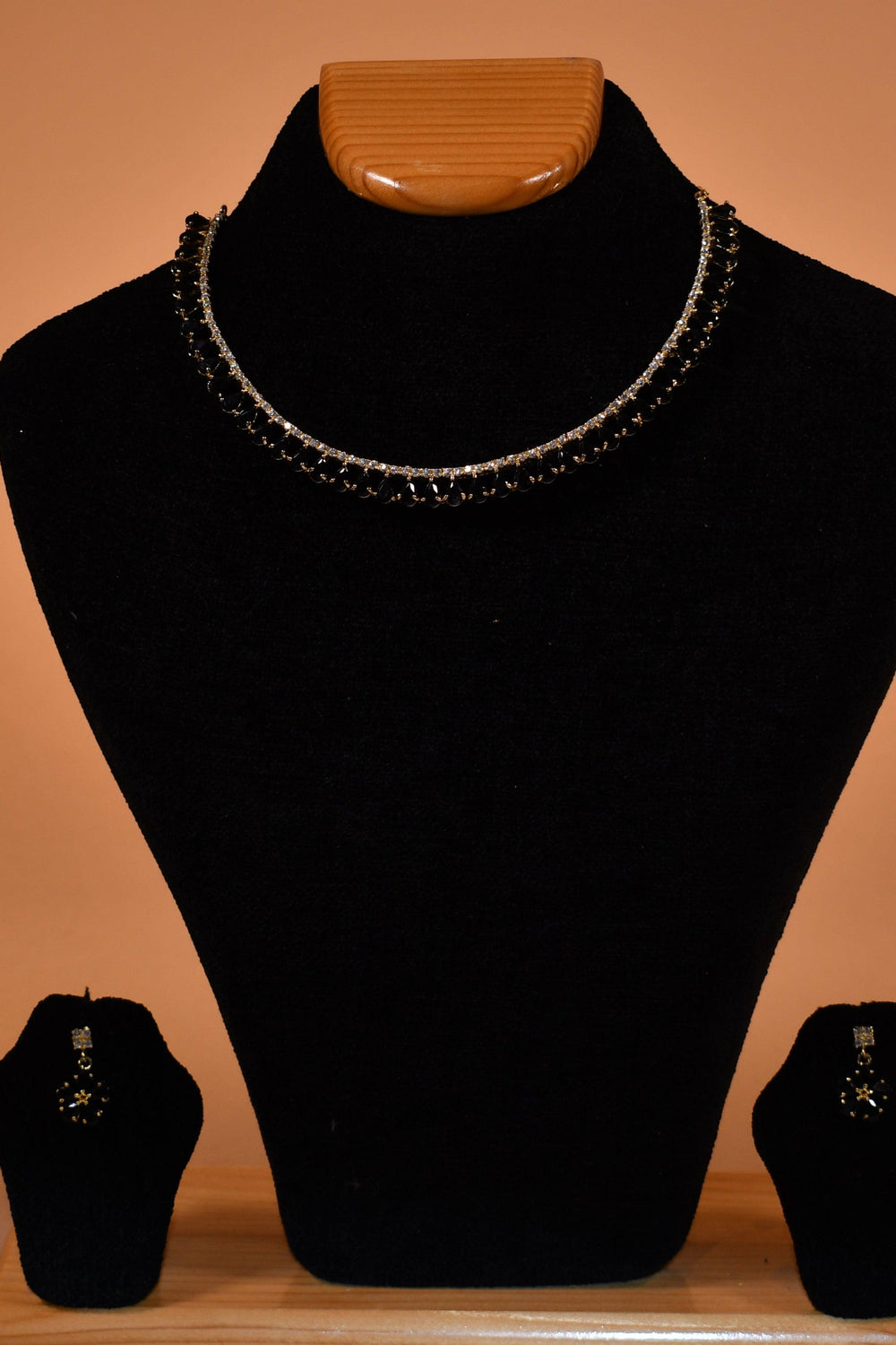 Elegant Black & White Necklace Set FASHION JEWELRY RAAS