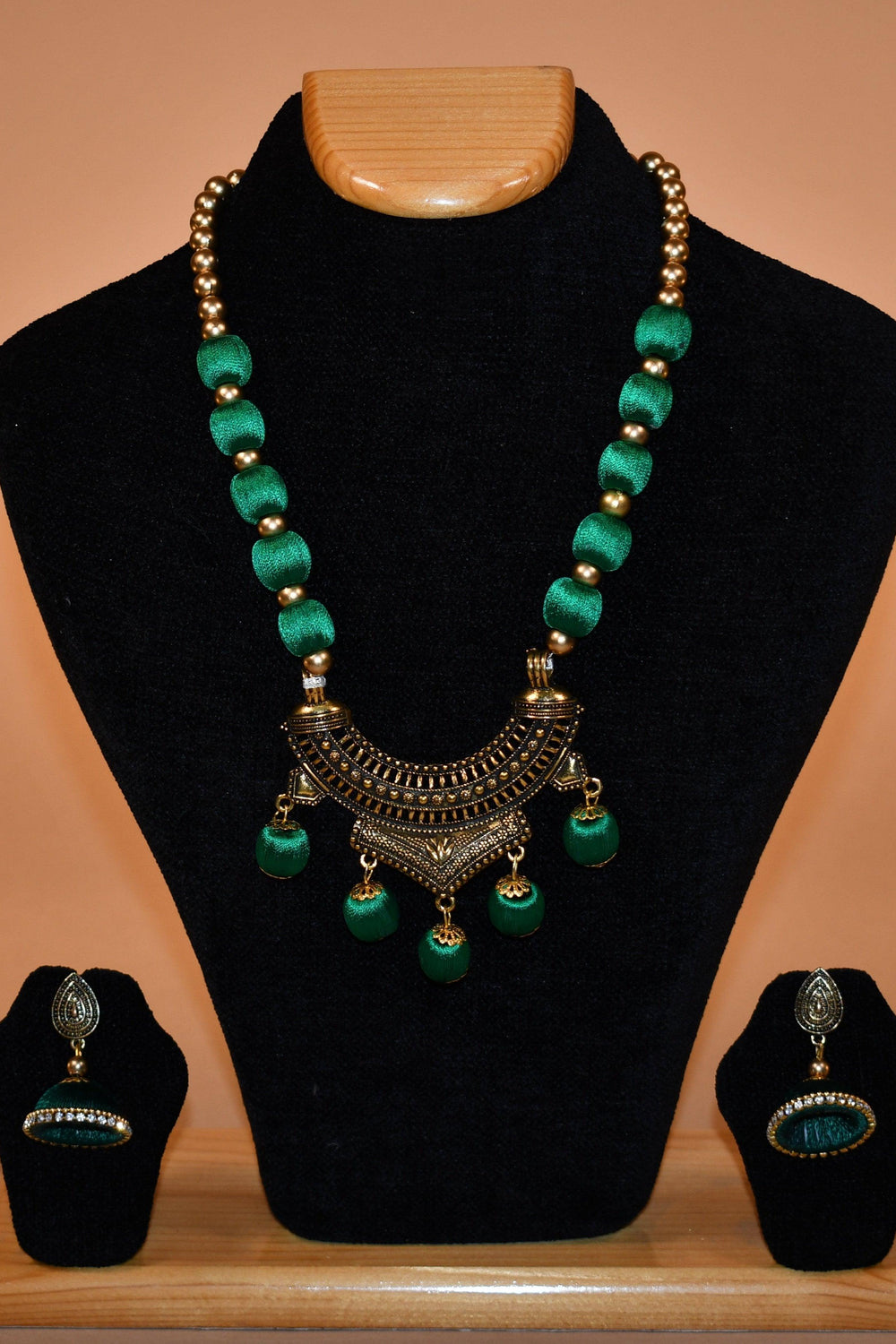 Green Beaded Necklace Set RAAS