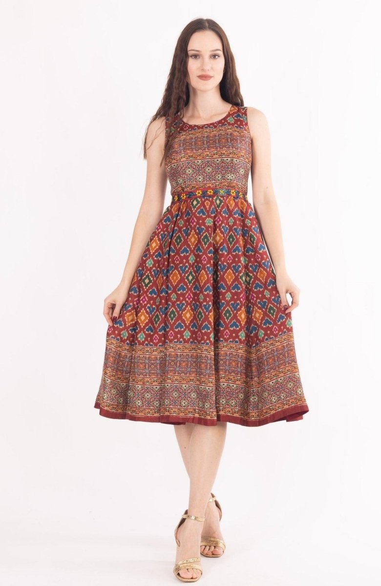Maroon Midi Dress with Embroidered Belt Maroon Midi Dress with Embroidered Belt