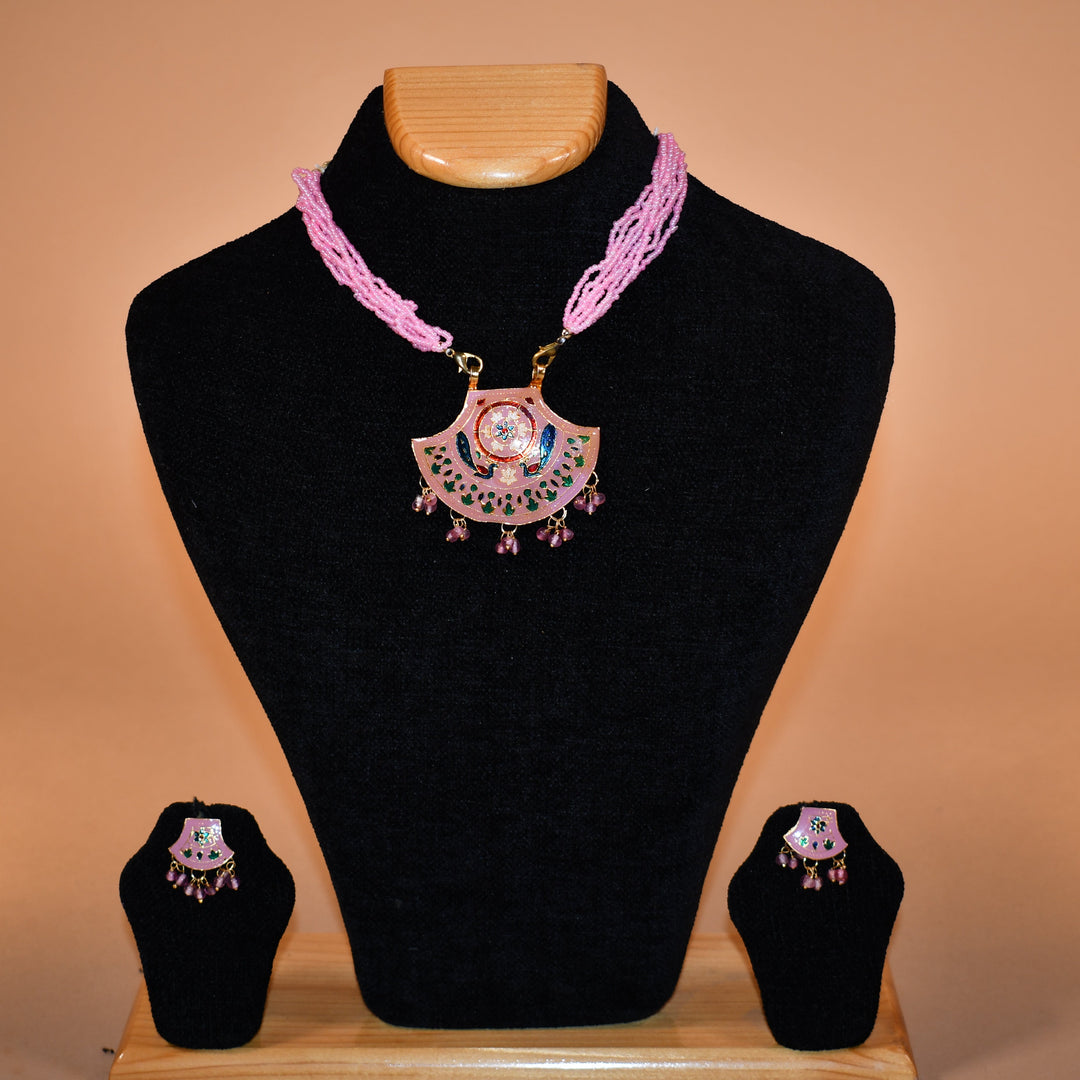 Pink Fan Shaped Necklace Set