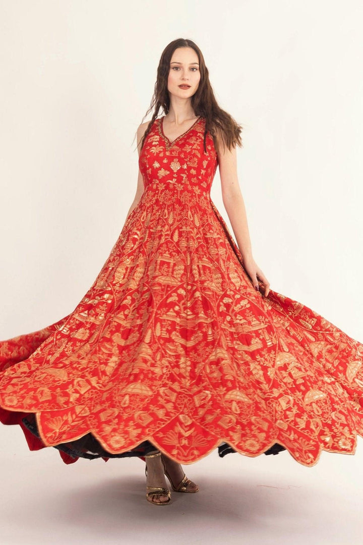 Red Sweetheart Neckline Jacquard Gown-Raas USA