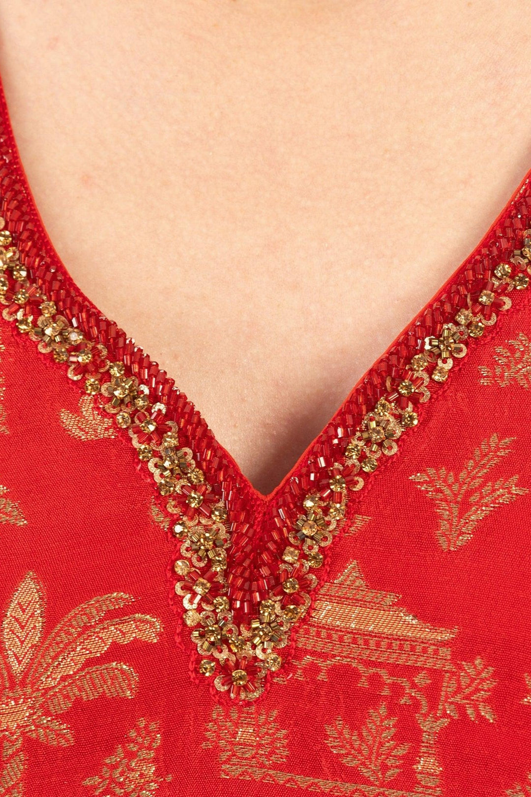 Red Sweetheart Neckline Jacquard Gown-Raas USA