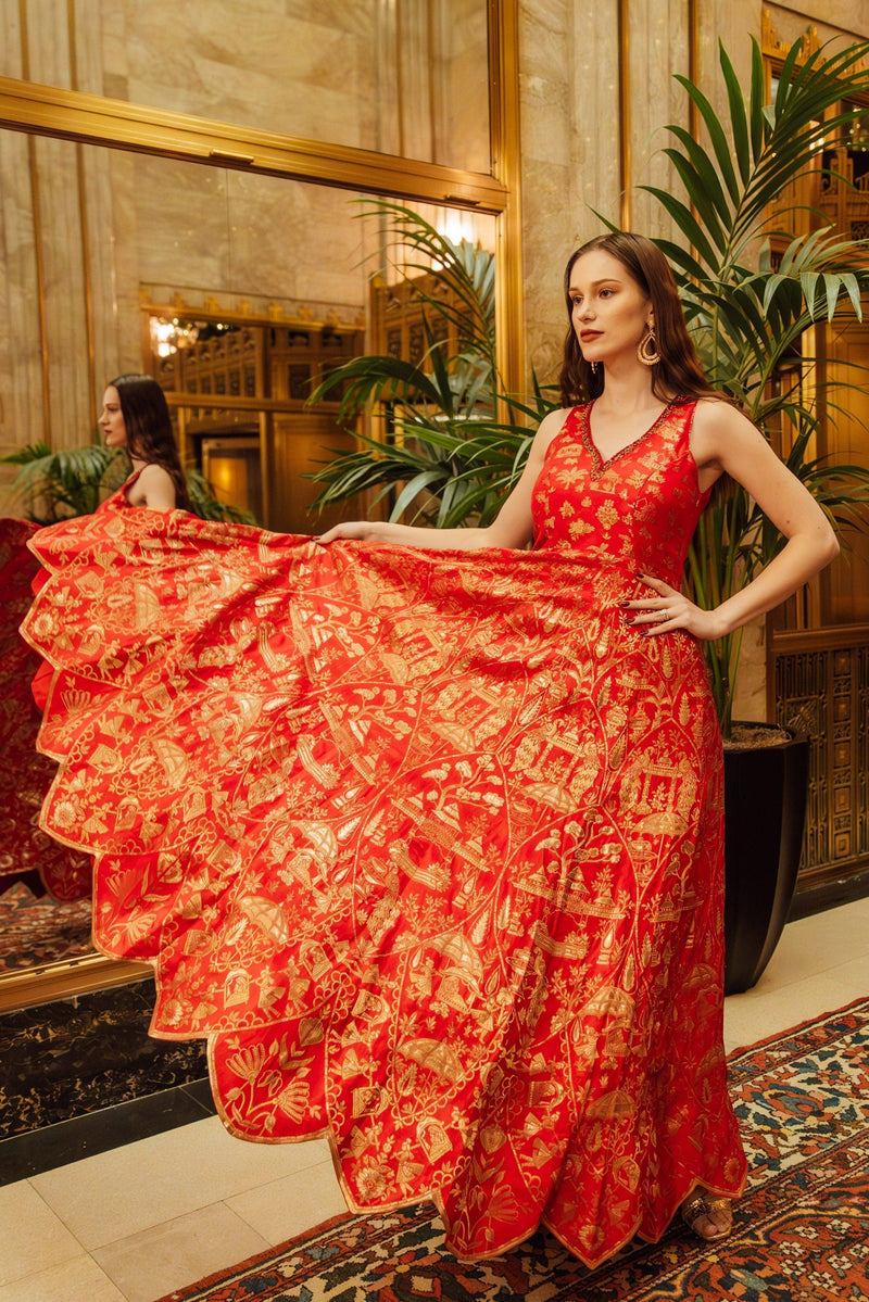 Red Sweetheart Neckline Jacquard Gown ANARKALI & GOWN RAAS