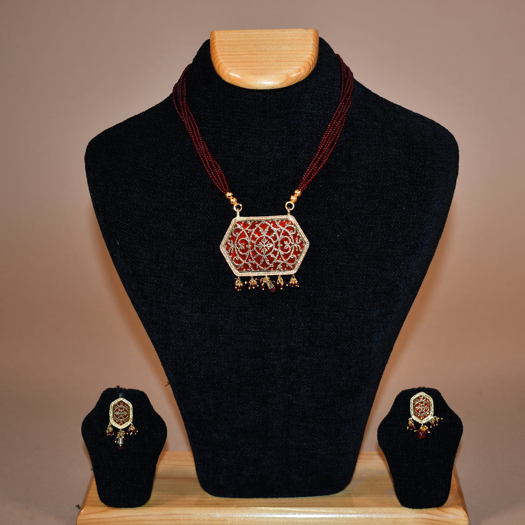 Shade of Red Hexagon Shaped Necklace Set