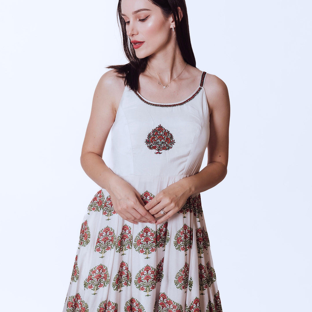 White Gown ANARKALI & GOWN RAAS