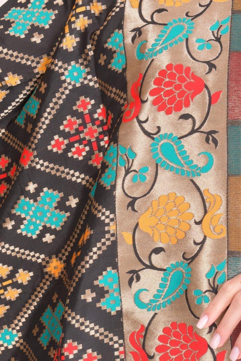 Black Jacquard Dupatta With Tassels RAAS