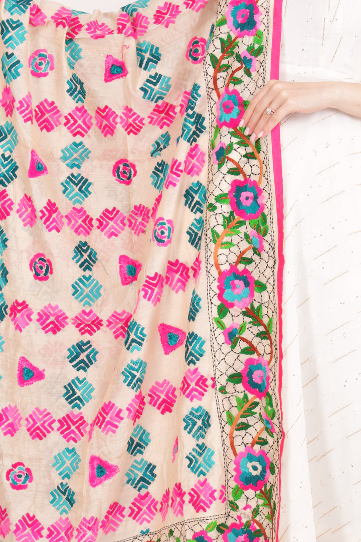 Nayra All-Over Embroidered Dupatta - Raas