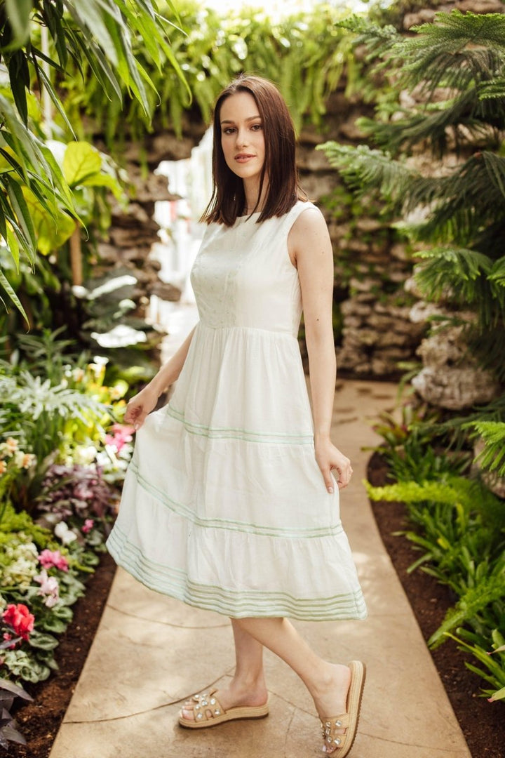 Raas - Saloni White Midi Dress with Embroidery - dresses USA