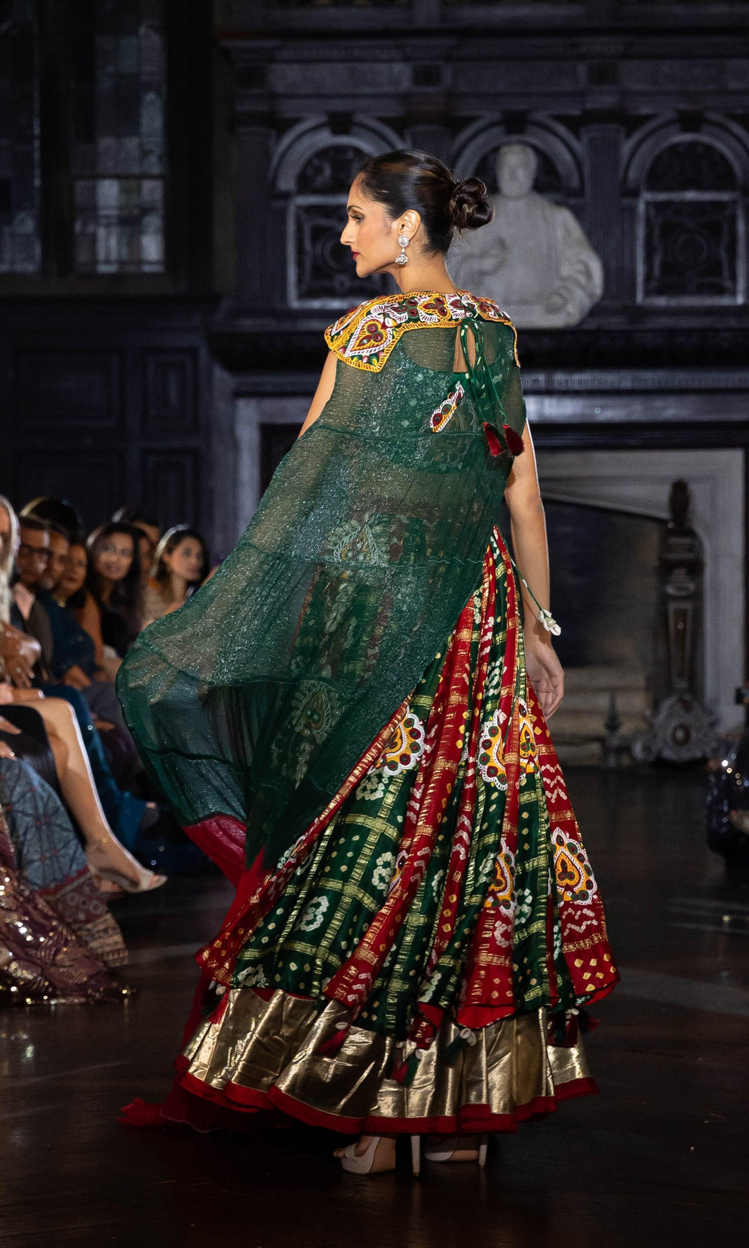 RIYA LEHENGA-[LEHENGAS]-[BRIDAL_LEHENGAS]-Raas