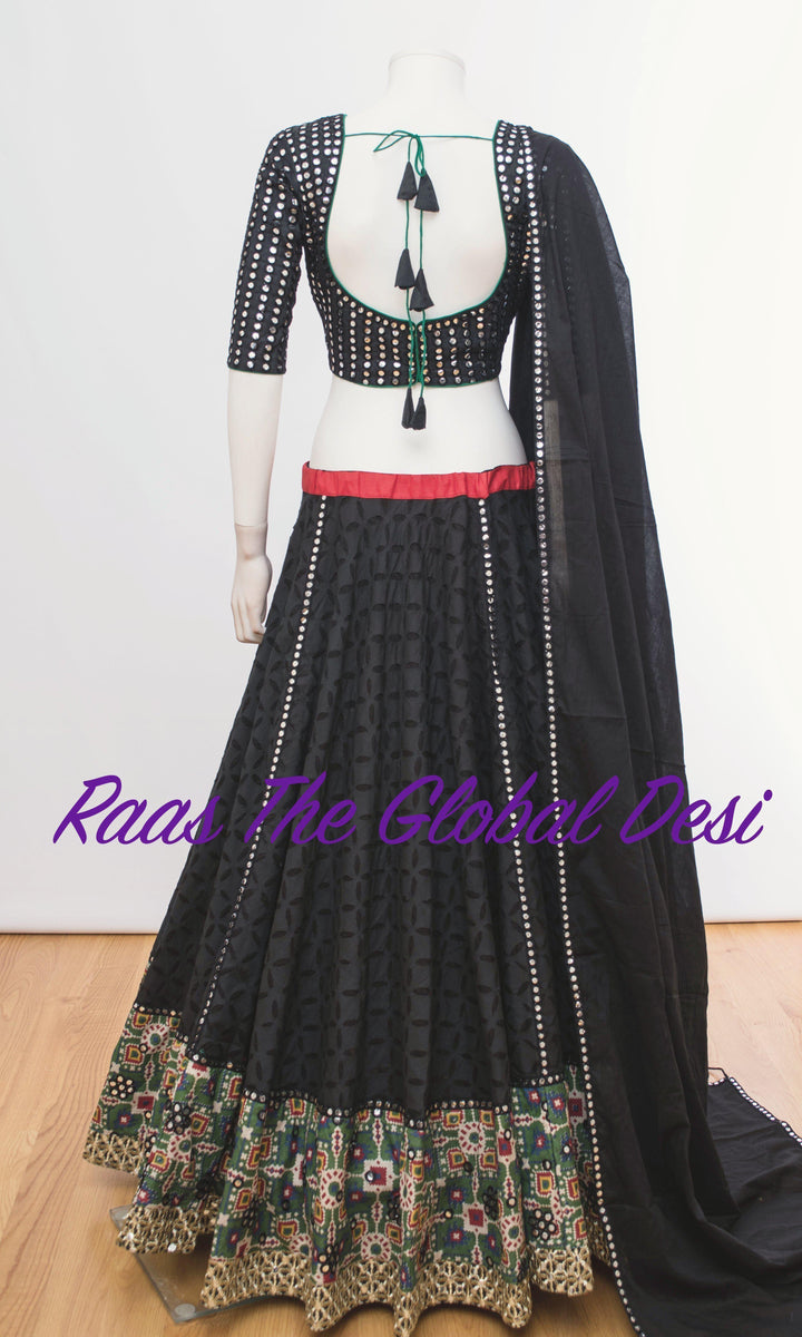 CC2216-[black_lehenga_choli]-[black_chaniya_choli]-[black_lehengas]