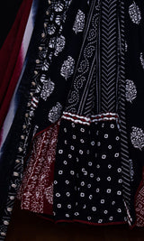 CC3251 - sarees and lehengas