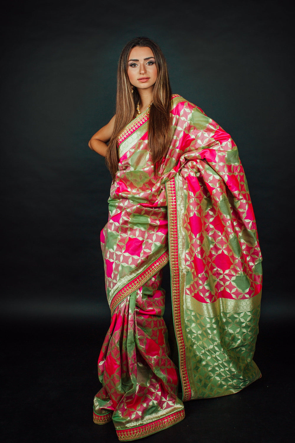 SR1109 SAREES RAAS