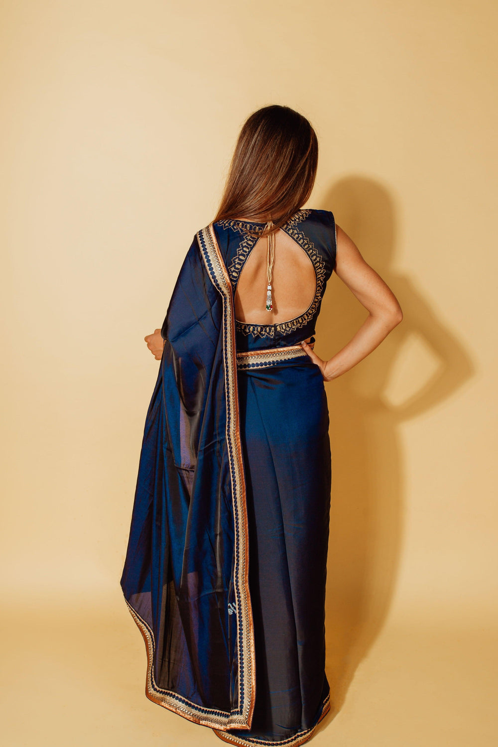 SR11109A SAREES RAAS