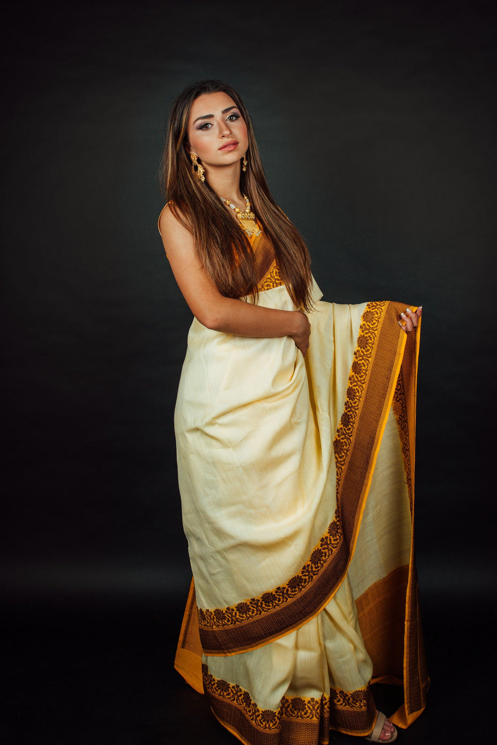 SR1110A SAREES RAAS