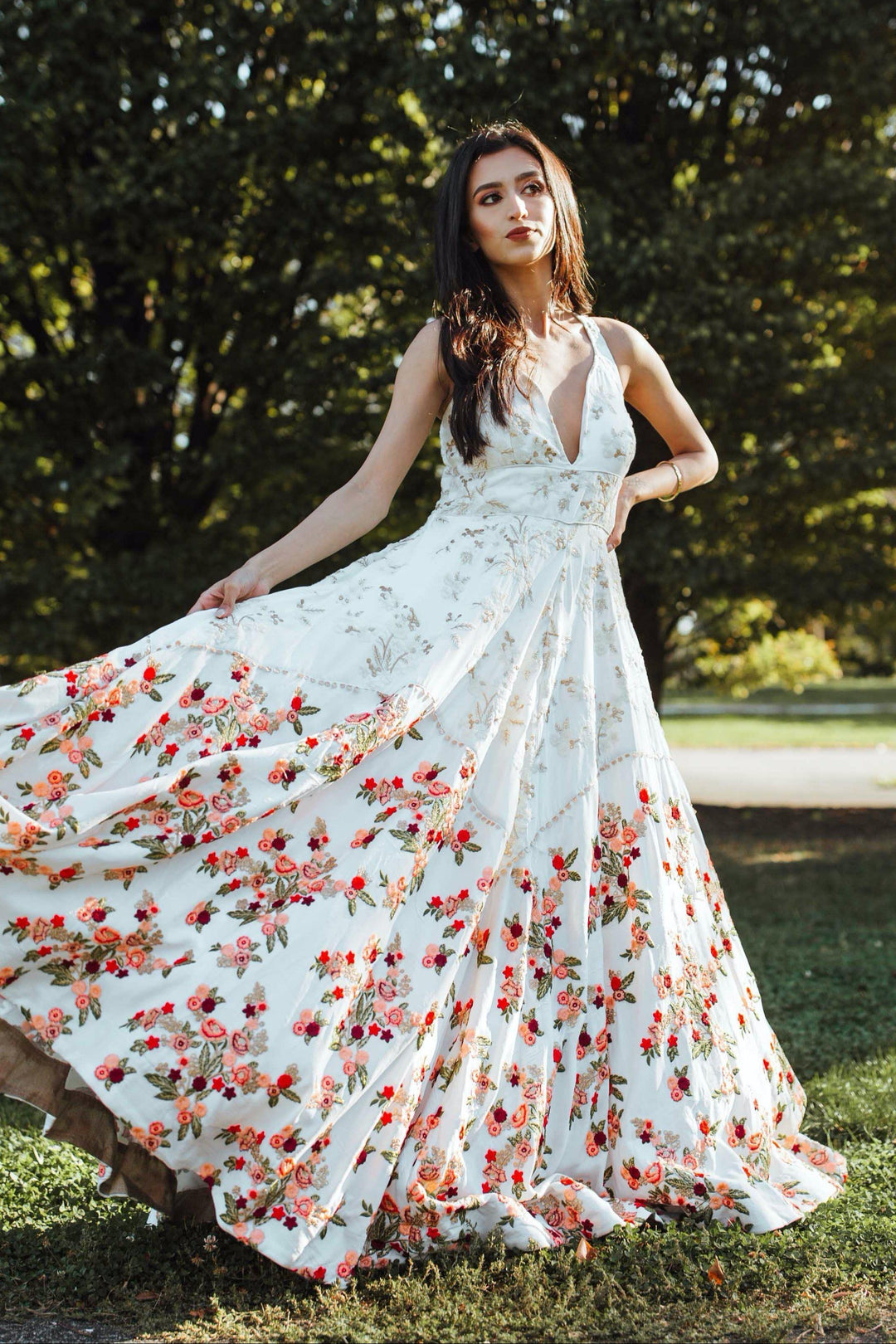 White Print Plunge Neckline Gown-Raas USA