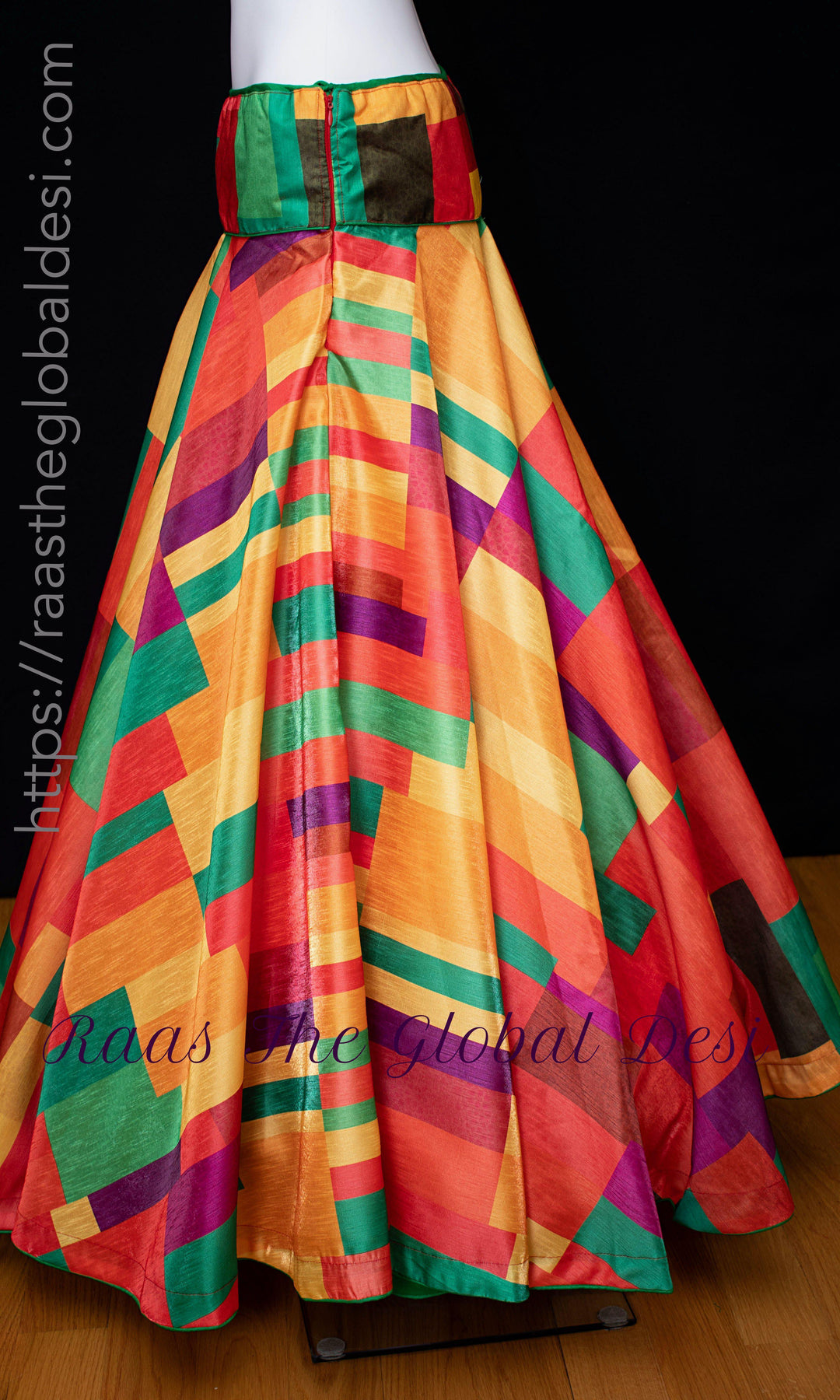 BO1019 - SKIRTS