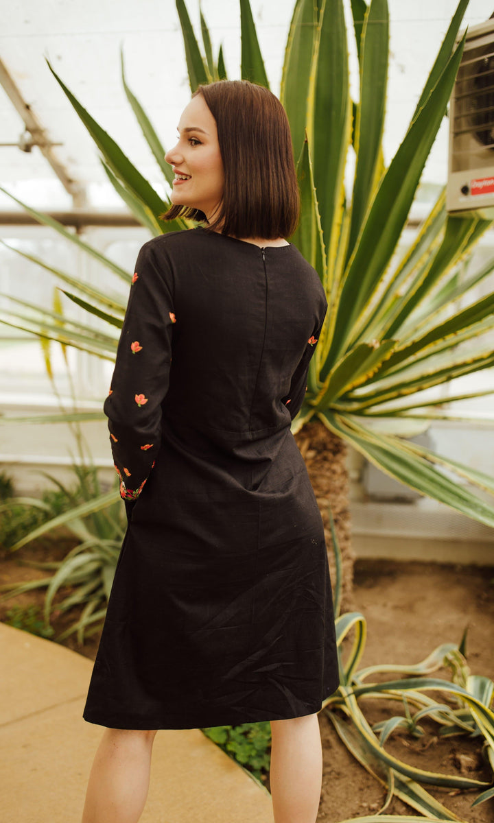 Black Cotton Full Sleeveless Midi Dress with Embroidery - dresses