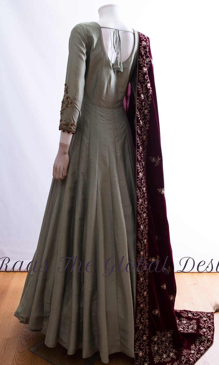 AG1387 - ANARKALI & GOWN