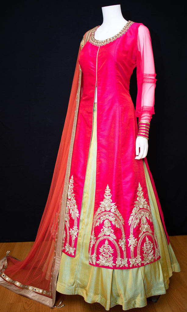 Beautiful Sangeet Outfit | Indian wedding gowns, Indian bridal dress,  Pakistani bridal dresses