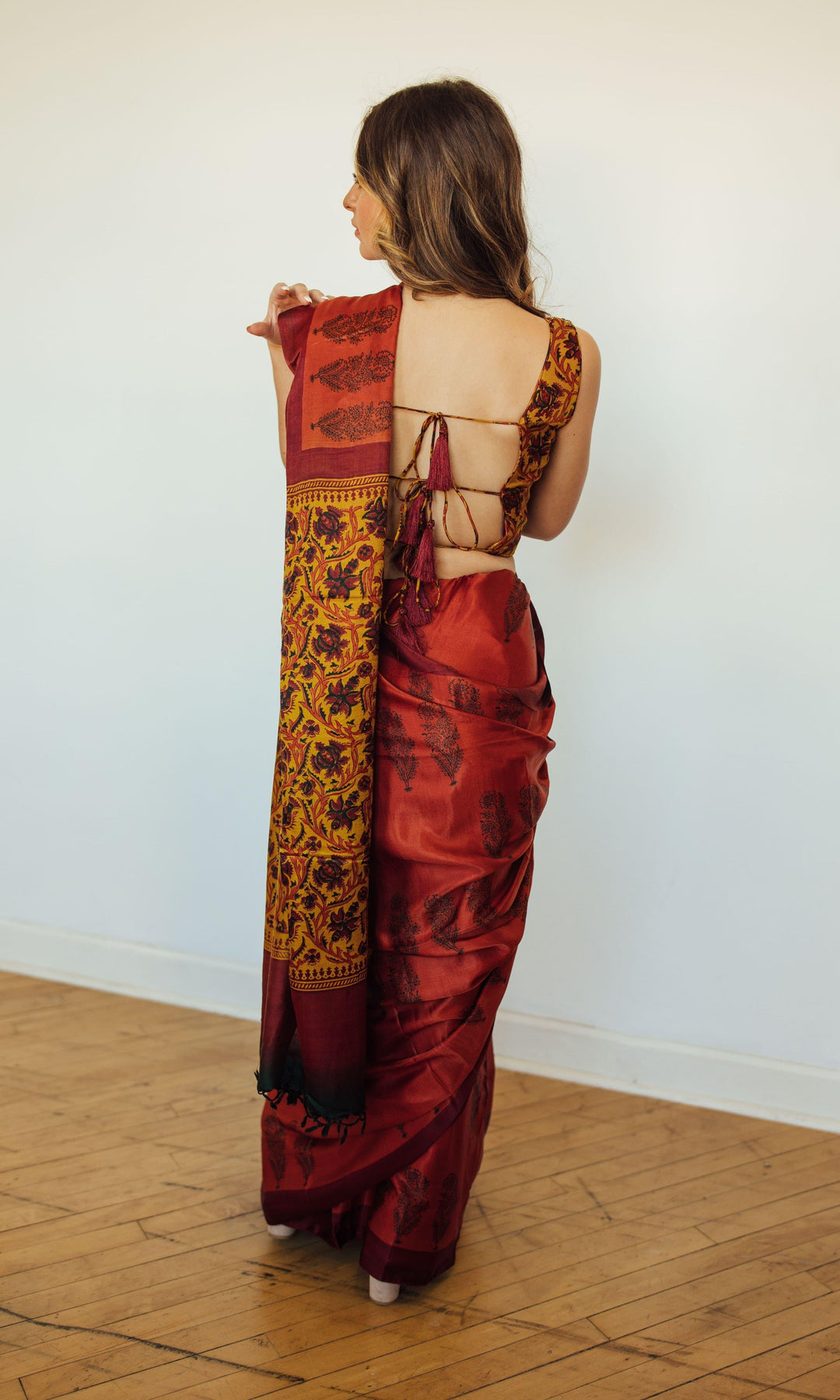 SR1101 - SAREES