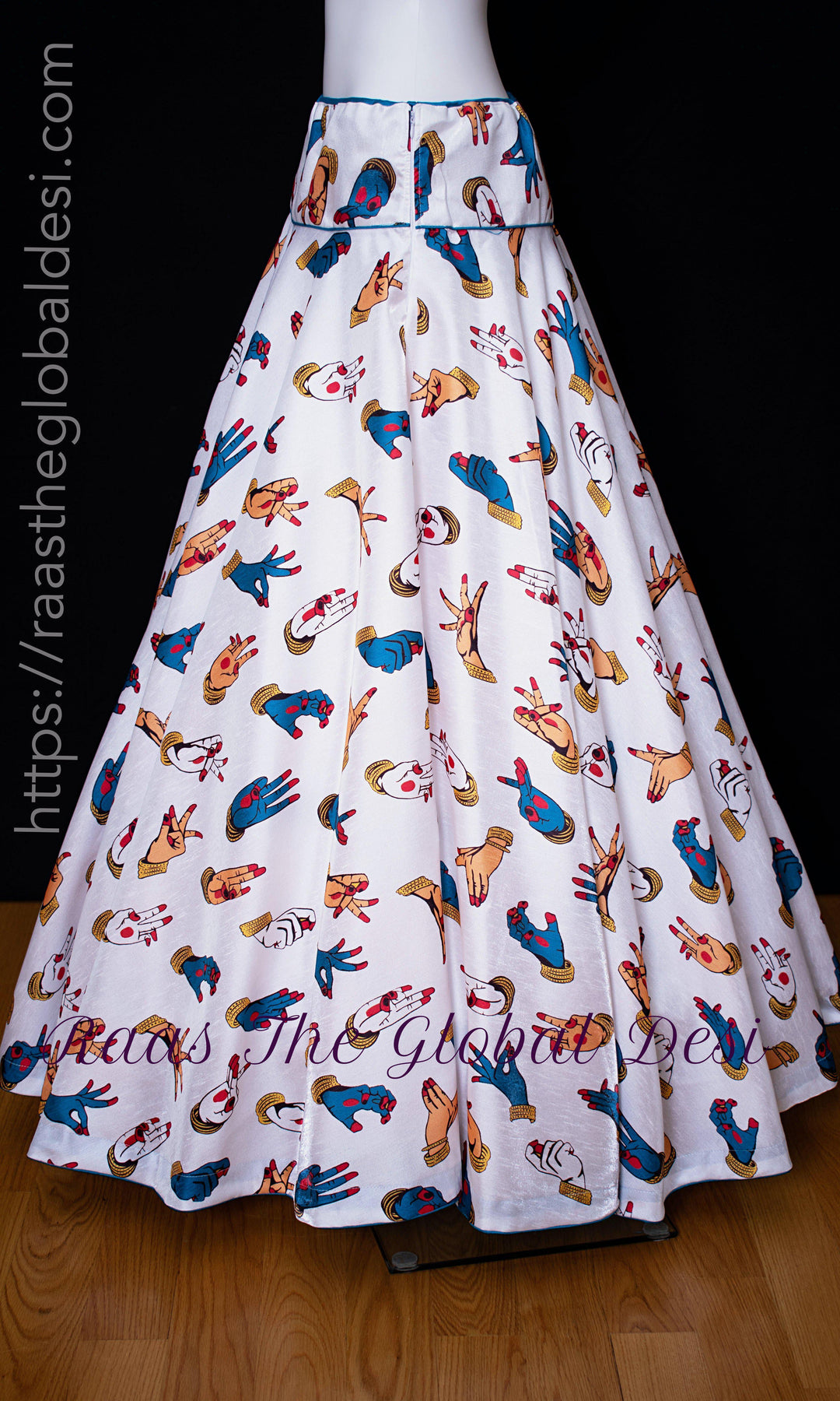 BO1029 - SKIRTS